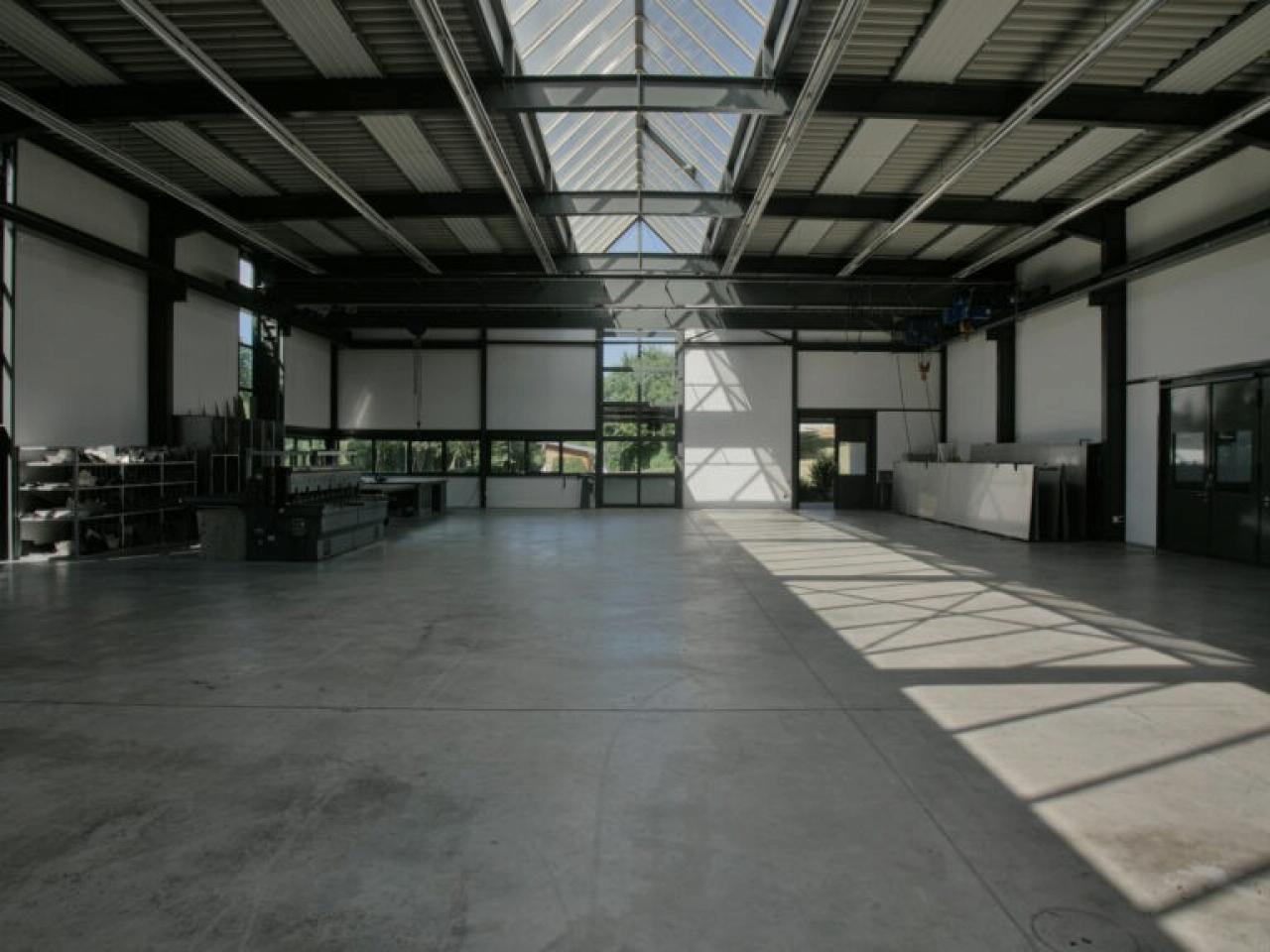 Local d'activité Englos 1700m² Location local d'activité Englos Nord OLACT2532509 0